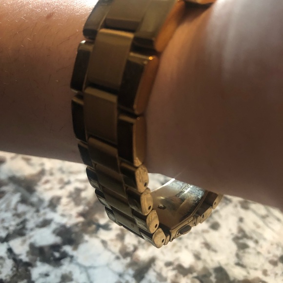 Michael Kors Watch - Picture 8 of 8